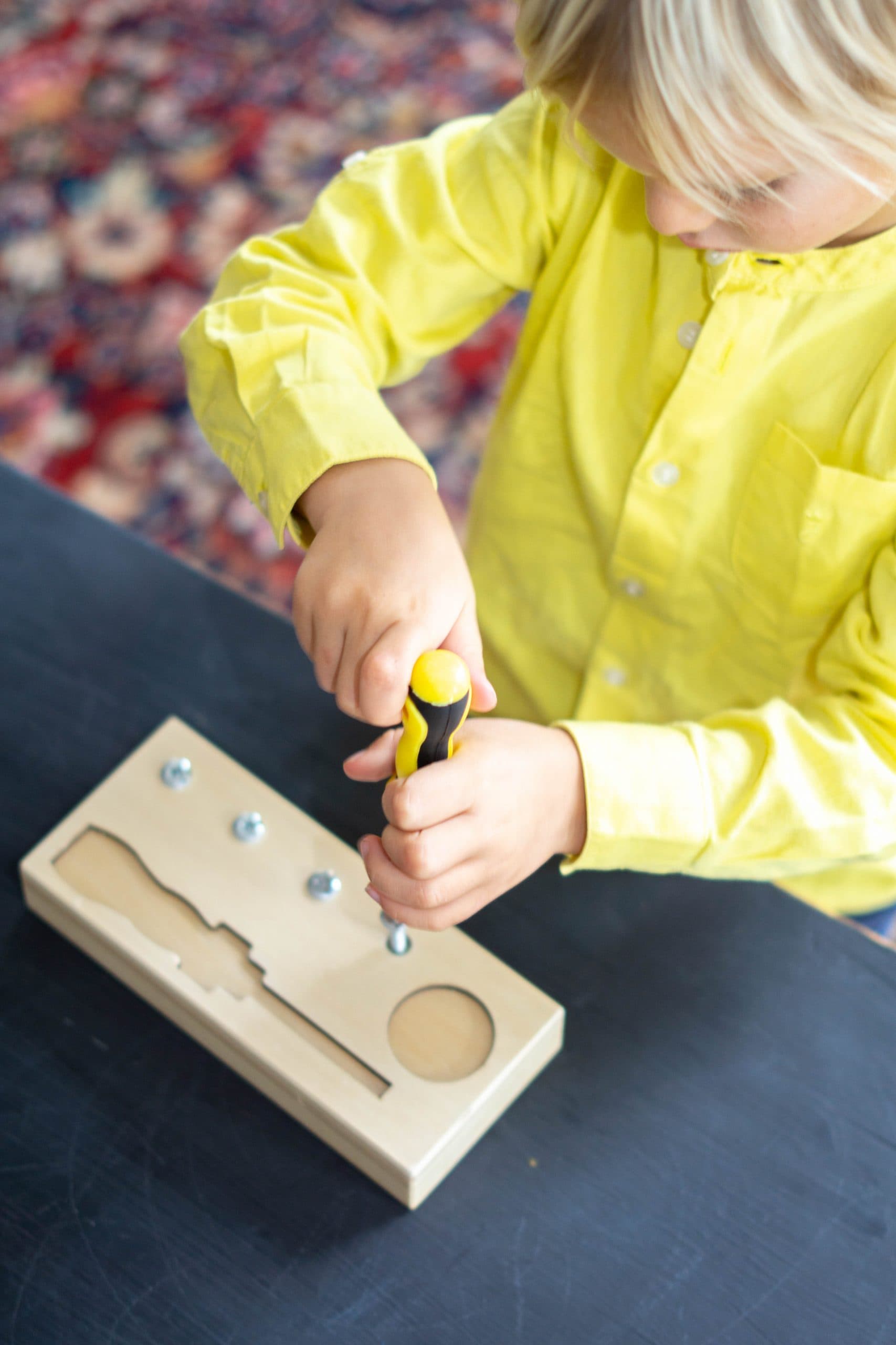 Warum bringt mein Kind selten etwas aus der Montessori-Schule mit nach Hause?
